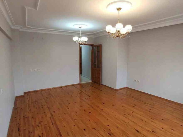 YENIŞEHIR DE ARAKAT, MANZARALI, GÜZEL KONUMLU SATILIK DAIRE