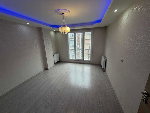 RE/MAX PRO YUSUF’TAN ESENYURT’TA 2+1 | BALKONLU | KREDİYE UYGUN DAİRE