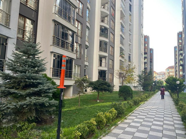 ADNAN KAHVECİ MAH. ELİTPARKTA FIRSAT 1+1 SATILIK DAİRE