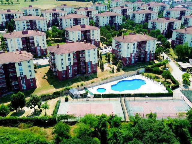 KORUCUK BAYTUR SİTESİNDE KİRALIK 3+1 GENİŞ DAİRE