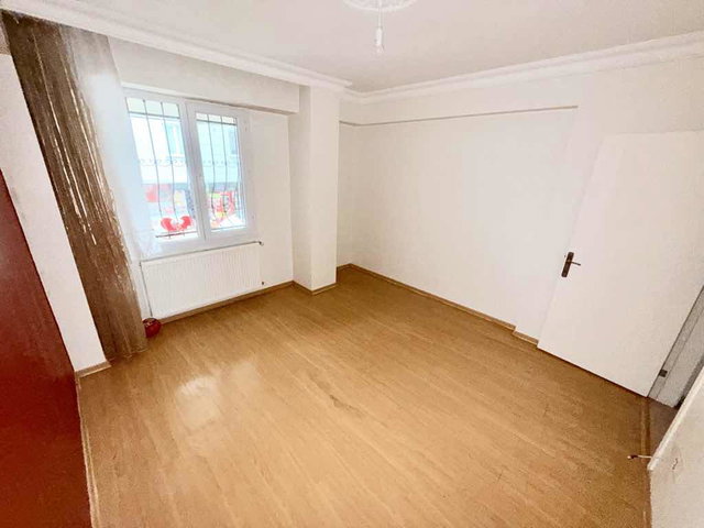 ÇEKMEKÖY MERKEZ MAH. KİRALIK 1+1 DAİRE