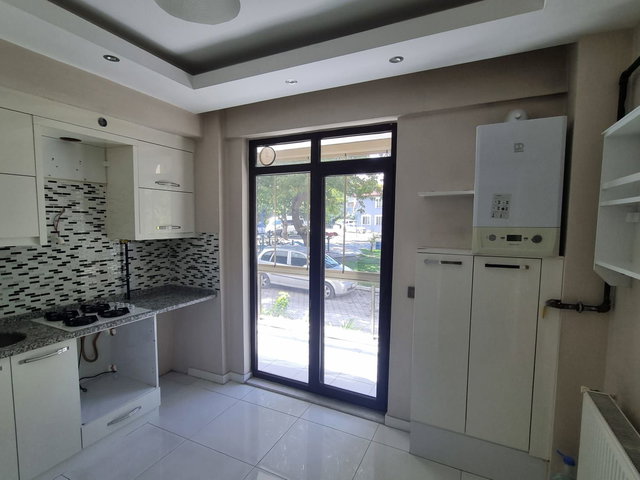 ZEYTINKÖY ESKI YOL ALTINDA PARK KARŞISI 3 +1 KIRALIK DAIRE