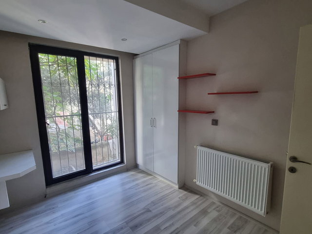 ZEYTINKÖY ESKI YOL ALTINDA PARK KARŞISI 3 +1 KIRALIK DAIRE