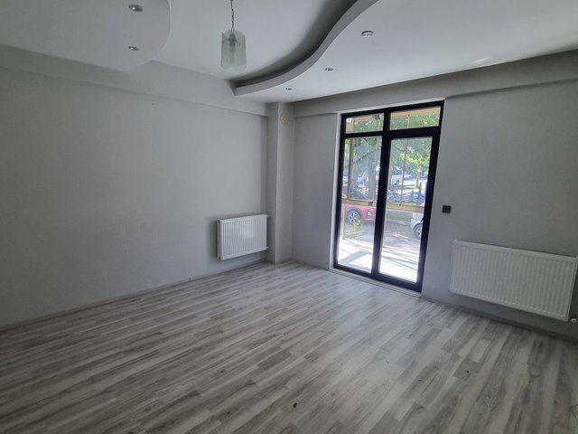 ZEYTINKÖY ESKI YOL ALTINDA PARK KARŞISI 3 +1 KIRALIK DAIRE