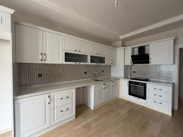 REMAX İLKE'DEN YILDIZKENT ŞEHİR HAST. KARŞISI 4+1 KİRALIK DAİRE