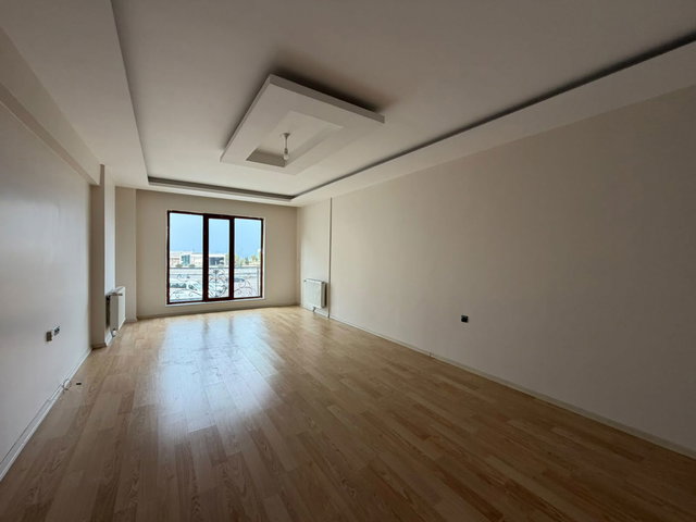 REMAX İLKE'DEN YILDIZKENT ŞEHİR HAST. KARŞISI 4+1 KİRALIK DAİRE