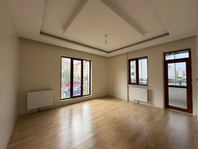 REMAX İLKE'DEN YILDIZKENT ŞEHİR HAST. KARŞISI 4+1 KİRALIK DAİRE