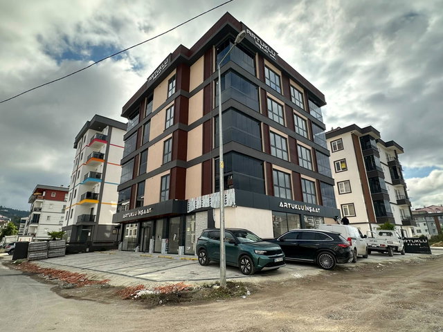 CUMHURİYET MAHALLESİ FİNAL OKULLARI ARKASI KİRALIK LÜKS 2+1 DAİRE