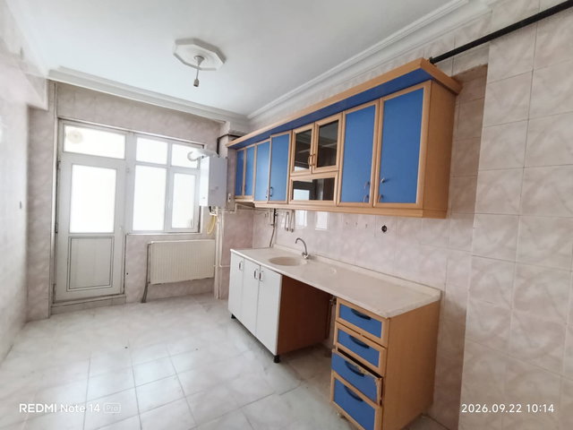 REMAX İLKE'DEN CUMHURRİYET CADD. YAKIN 3+1 KİRALIK DAİRE