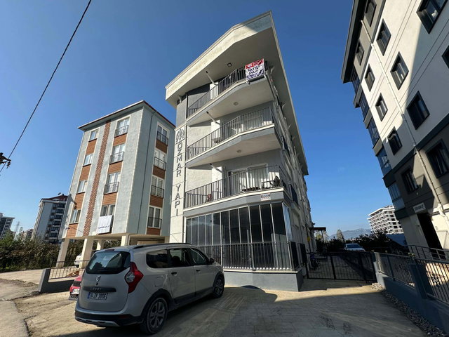 CUMHURİYET MAHALLESİ’NDE MODERN TASARIMLI, GENİŞ TERASLI 170 M² ÇATI DUBLEKSİ