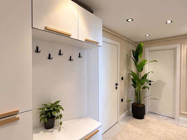 ACİL METROBÜSE YAKIN KOMPLE YAPILI NOVERİSTTE SATILIK 2+1 DAİRE