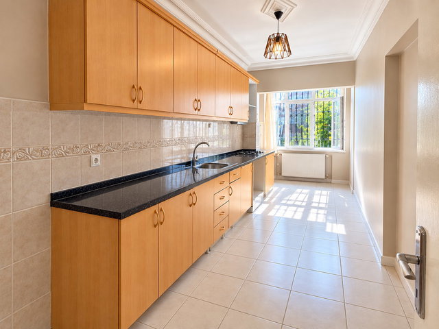 BEYLİKDÜZÜ BARIŞ MAHALLESİ METROBÜSE YAKIN 3+1 KİRALIK DAİRE
