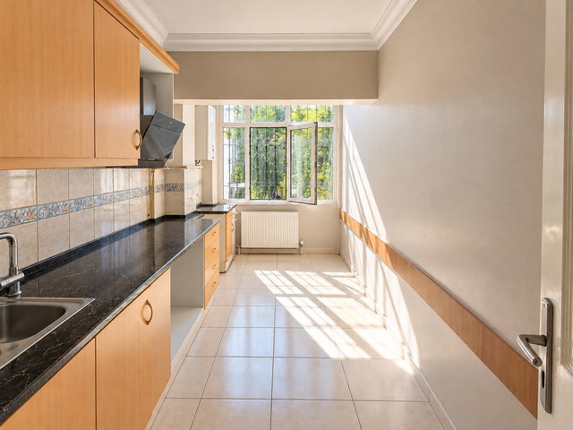 BEYLİKDÜZÜ BARIŞ MAHALLESİ METROBÜSE YAKIN 3+1 KİRALIK DAİRE
