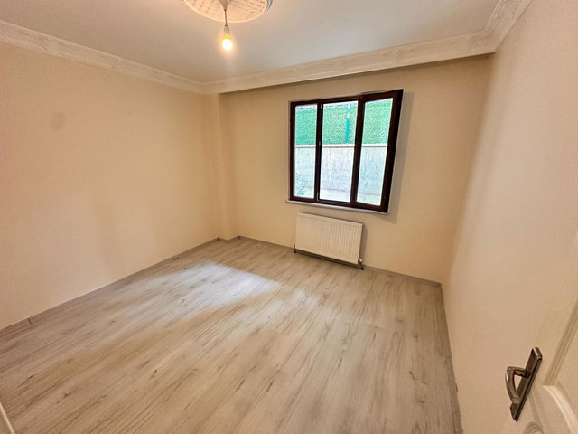 ARNAVUTKÖY METRONUN DİBİNDE 2+1 KİRALIK DAİRE