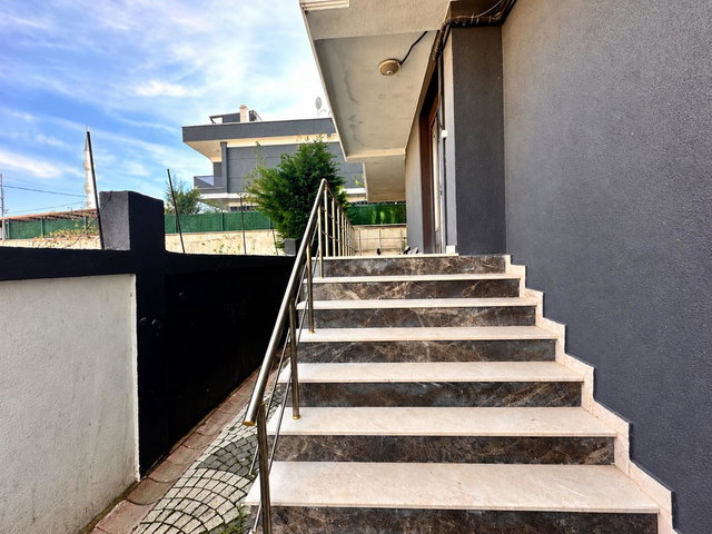 ARNAVUTKÖY METRONUN DİBİNDE 2+1 KİRALIK DAİRE