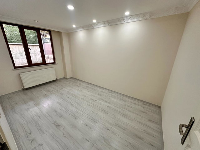 ARNAVUTKÖY METRONUN DİBİNDE 2+1 KİRALIK DAİRE