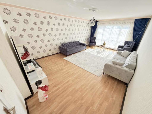 METRO YAKINI FULL+FULL YAPILI VE EKSİKSİZ SIFIR EŞYALI 3+1 165 M2 KİRALIK DAİRE