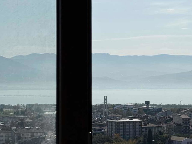 İZMİT CEDİT’TE KÖRFEZ MANZARALI SIFIR 2+1 SATILIK DAİRE