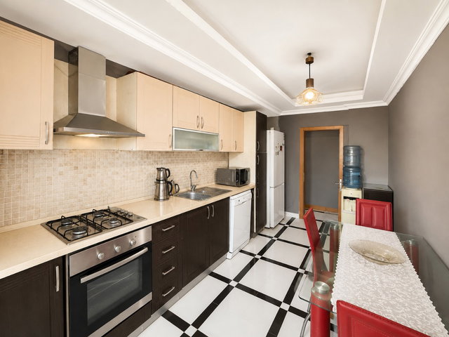 HAVUZLU GÜVENLİKLİ SİTEDE FULL TADİLATLI SATILIK 3+1 LÜX DAİRE