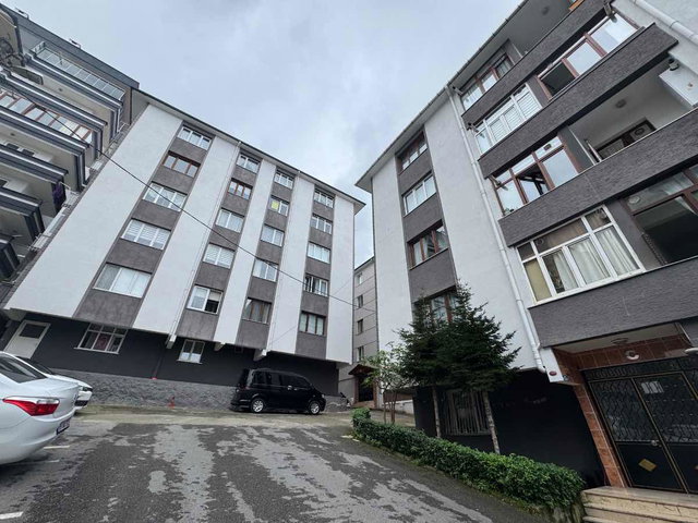 BEŞIRLI ÖZLEM SITESI MERKEZI KONUM 3+1 SATILIK DAIRE