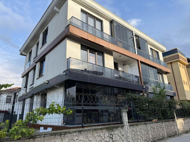REMAX DESIGN GÜNEŞLER YENİ MAHALLEDE SATILIK 2+1 DAİRE