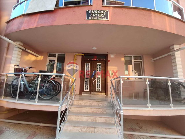 HAVUZLU SİTEDE | PEYKANKN YANINDA 3+1 DAİRE