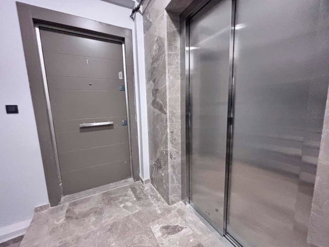 OTOMATİK PANJURLU YERDEN ISITMALI CADDE ÜZERİ SIFIR SATILIK 2+1 DAİRE
