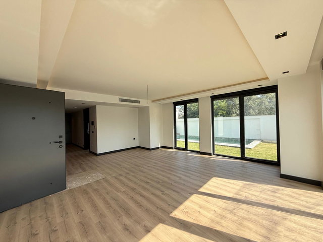 SATILIK LÜX VILLA