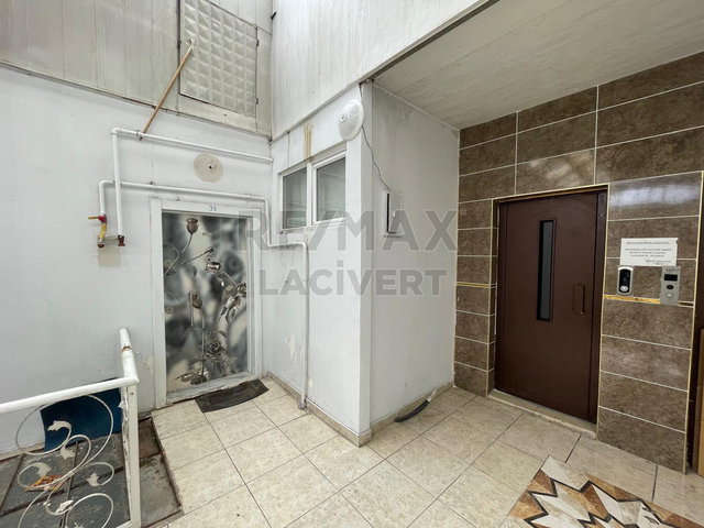 RE/MAX LACİVERT'TEN YONCALIK'TA KİRALIK 2+1 DAİRE