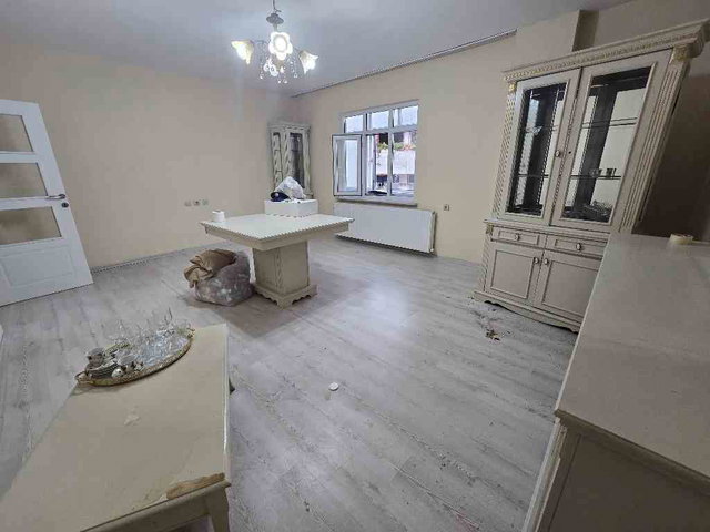 REMAX HEDEF'TEN ESENYURT’TA 2+1 | 90 M² NET |2. KAT | BALKONLU | DOĞALGAZ KOMBİLİ KİRALIK DAİRE