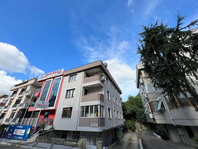 ALTUNİZADE BAYRAMAĞA SOKAK METRO METROBÜS YAKINI 3+2 DUBLEKS 160M2