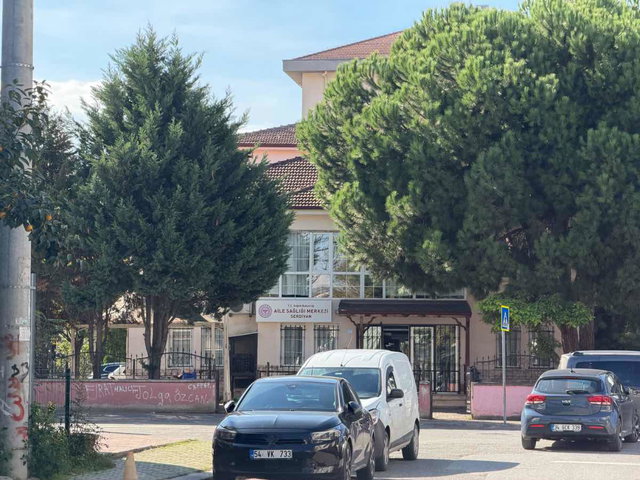 SERDİVAN ARABACIALANI’NDA CADDE 54 YANI FIRSAT 2+1- YARISI PEŞIN 3. KAT | BALKONLU DAIRE