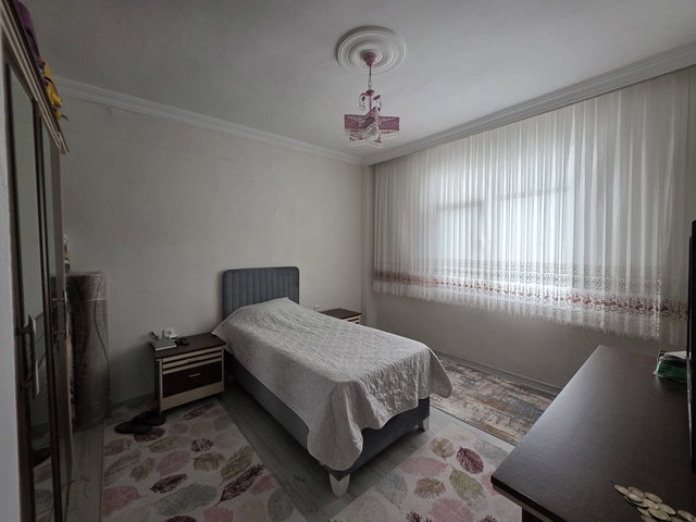İNCİRTEPE MH, GENİŞ FERAH AYDINLIK DAİRE 2+1