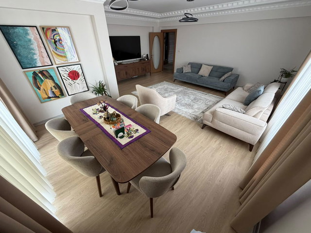 BAĞLICA'DA KIRALIK 11.KAT 3+1 DAIRE, 145M² NET, SITE İÇINDE