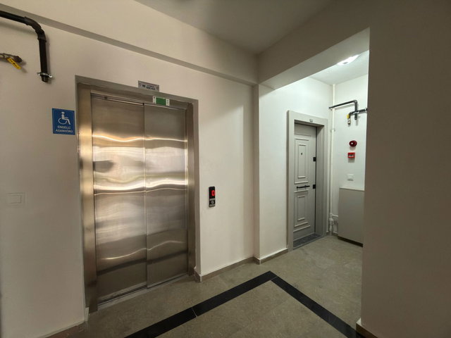 BÜYÜKÇEKMECE'DE LÜKS SİTEDE SATILIK 2+1 BAHÇE KATI - REMAX KAYA