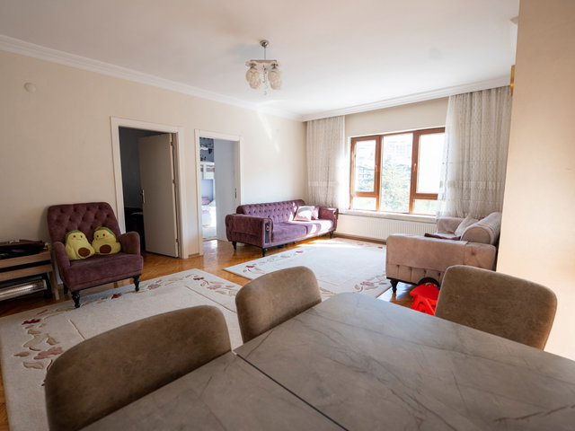 ÇANKAYA ARKA TOPRAKLIK’TA SATILIK 3+1  125 M² BRÜT 3 CEPHELİ UYGUN FİYATLI