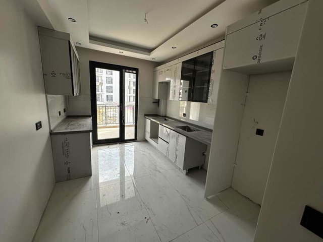 KARTEPE PRESTİJLİ SİTE İÇERİSİNDE SATILIK 3+1 ARA KAT DAİRE