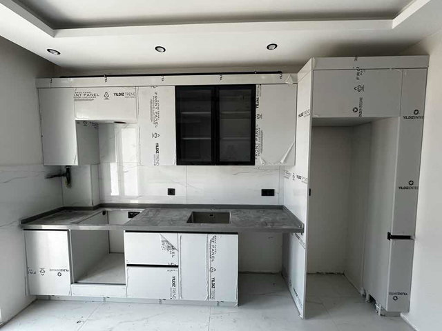KARTEPE PRESTİJLİ SİTE İÇERİSİNDE SATILIK 3+1 ARA KAT DAİRE