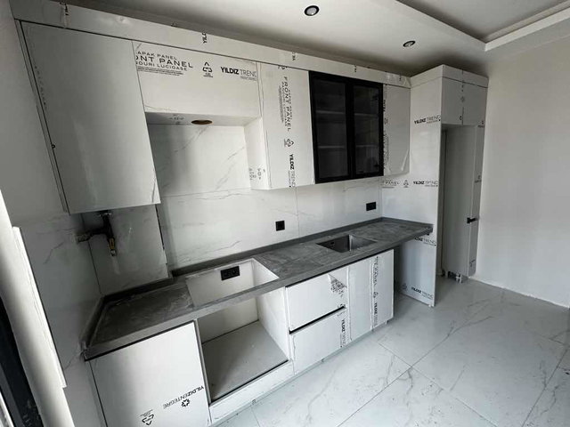 KARTEPE PRESTİJLİ SİTE İÇERİSİNDE SATILIK 3+1 ARA KAT DAİRE