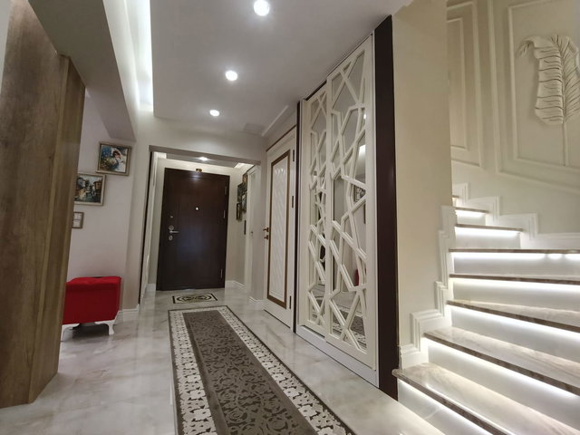 BÜYÜKÇEKMECE MİMARSİNANDA ULTRA LÜKS EŞYALI 4+1 TRİPLEKS VİLLA
