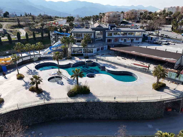 GOLF RESORT KUŞADASI SATILIK DENİZ MANZARALI 2+1 EŞYALI DAİRE