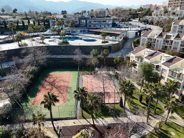 GOLF RESORT KUŞADASI SATILIK DENİZ MANZARALI 2+1 EŞYALI DAİRE