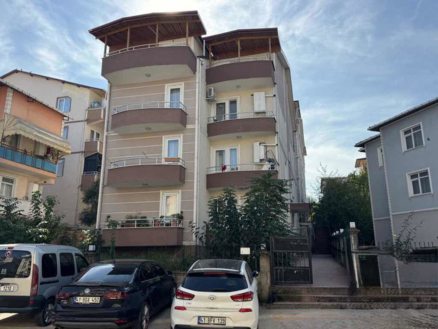 GÖLCÜK PİYALEPAŞA MH. 3+1 SATILIK ÇATI DUBLEKS