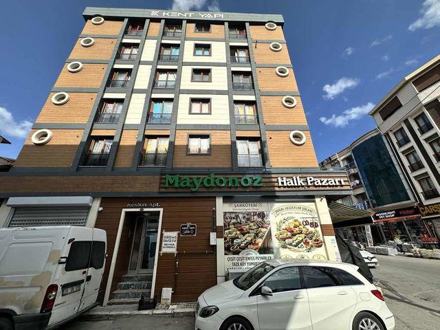 İZMİR BUCA’DA MERKEZİ KONUMLU EŞYALI 1+1 KİRALIK DAİRE