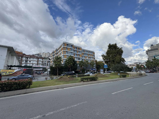 ALİBEYKÖY HALİÇ REZİDANS 1+1 70M² ÇİFT ASANSÖR, KAPALI OTOPARK, HAMAM, SAUNA ANKASTRE MUTFAK KLİMA
