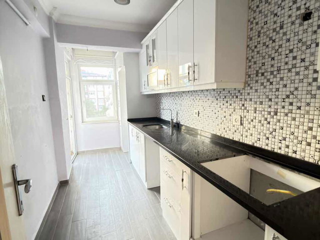 DERİNCE 60 EVLER MERKEZDE AİDATSIZ, FULL YAPILI, ÇİFT BALKONLU KİRALIK DAİRE