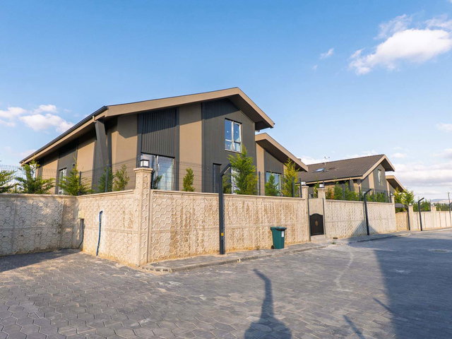 GÖLBAŞI BALLIKPINAR MAH GÜZELBAHÇE VILLA SITESI SATILIK NATAMAM VILLA
