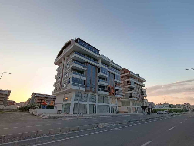 ALANYA KARGICAK MAHALLESINDE HAVUZLU OTOPARKLI 2+1 DAIRE
