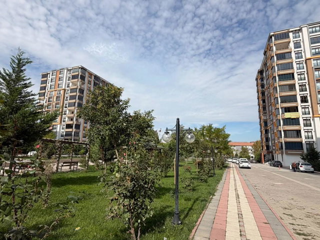 TANDOĞAN MAGİM YENİŞEHİR SİTESİ 3+1 ARAKAT DAİRE