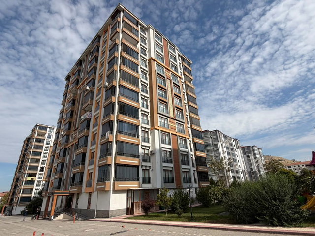 TANDOĞAN MAGİM YENİŞEHİR SİTESİ 3+1 ARAKAT DAİRE